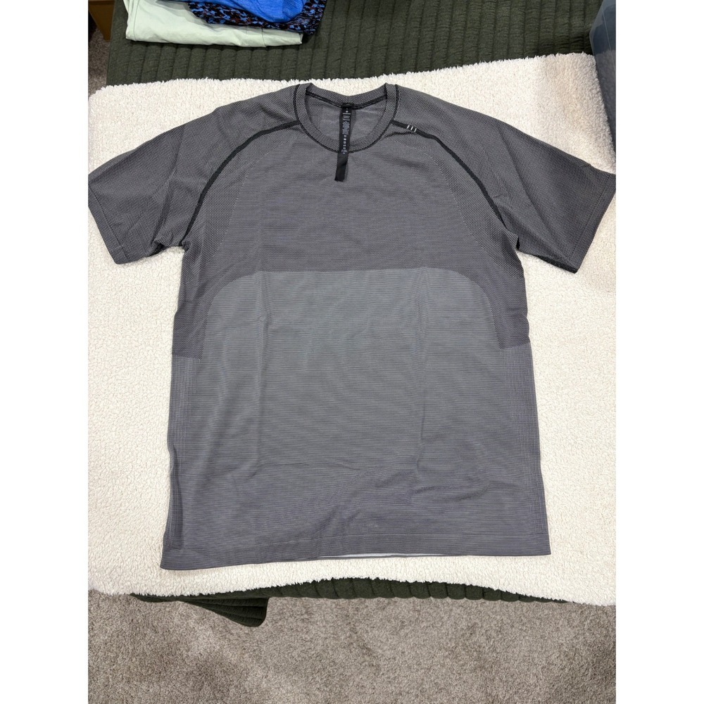 Lululemon Metal Vent Tech Short Sleeve 2.0 Feeder Stripe Graphite Grey Vapor Lg